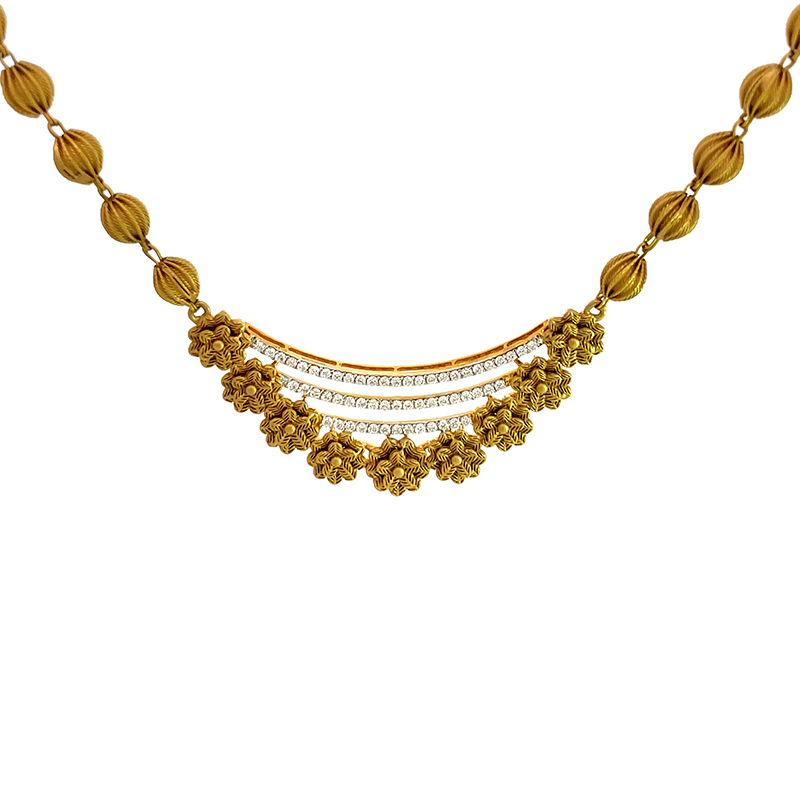 Antique Necklace Set in 18K Yellow Gold Diamonds